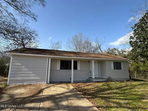 210 Reynolds St, Pearl, MS 39208
