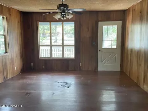 Living - 30 S Walker Rd, Perkinston, MS 39573 photo 1 of 2