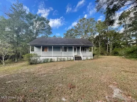 30 S Walker Rd, Perkinston, MS 39573