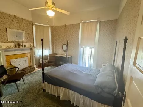 Bedroom - 206 Linton Ave, Natchez, MS 39120 photo 3 of 3