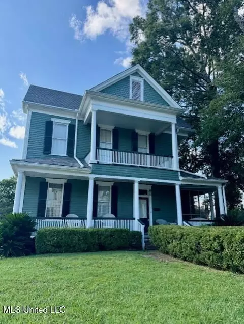 206 Linton Ave, Natchez, MS 39120