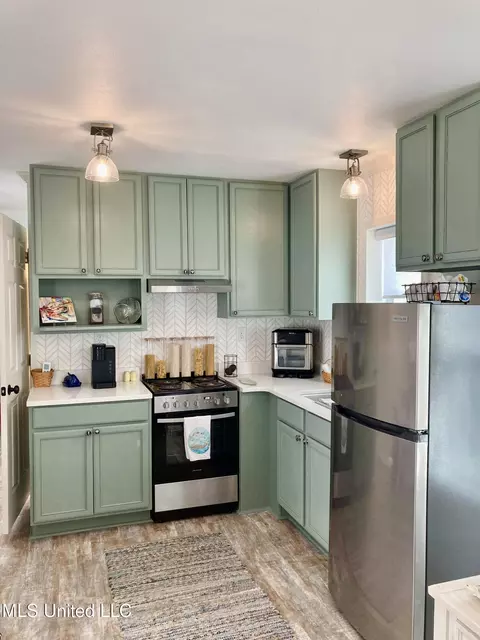 Kitchen - 215 E Second St #15, Pass Christian, MS 39571 photo 2 of 2