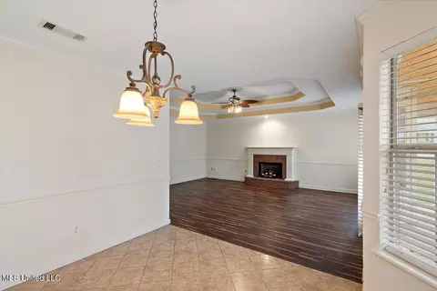 Living - 625 David Cv, Jackson, MS 39212 photo 2 of 2