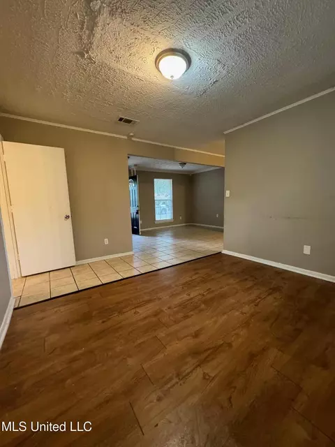 105 E Woodcrest Dr, Jackson, MS 39212 photo 11