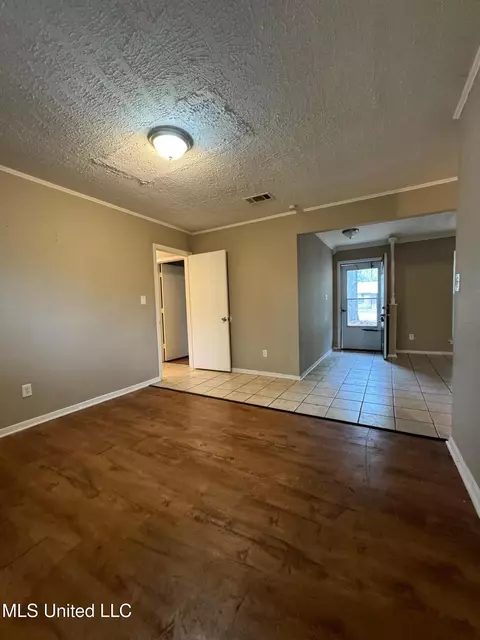 105 E Woodcrest Dr, Jackson, MS 39212 photo 12
