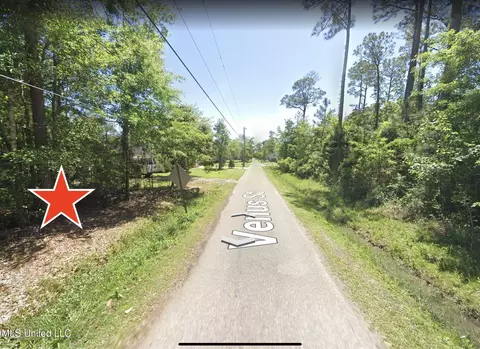 0 Venus St, Waveland, MS 39576