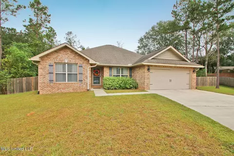 18170 Sherwood Ct, Saucier, MS 39574