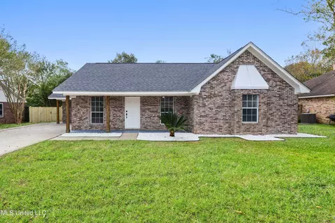 15075 Rosewood St, Gulfport, MS 39503