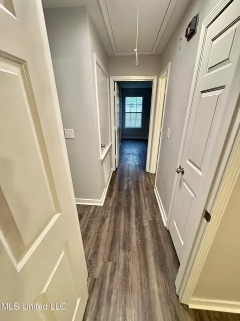 Entry Way - 220 Falcon Cv, Brandon, MS 39047 photo 2 of 2