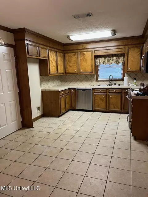 107 Elm St, Madison, MS 39110 photo 15