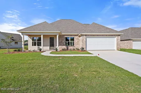 105 Trace Pointe Pl, Clinton, MS 39056