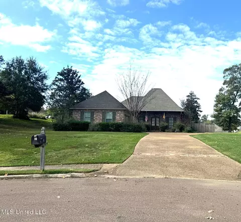 10 Audubon Pl, Natchez, MS 39120