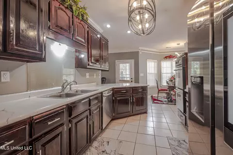 Kitchen - 3241 N Robertson Rd, Nesbit, MS 38651 photo 1 of 1