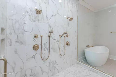Bath - 104 Parson Pl, Madison, MS 39110 photo 1 of 15