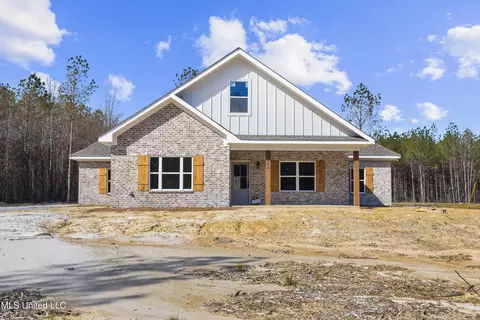 520 Martin Luther King Dr, Forest, MS 39074