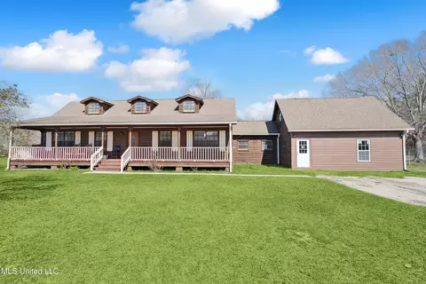 27 Hartman Rd, Carriere, MS 39426