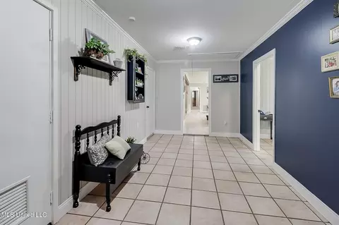 726 W Central Ave, Wiggins, MS 39577 photo 13