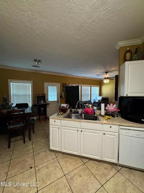 124 Delmar St, Jackson, MS 39213 photo 5