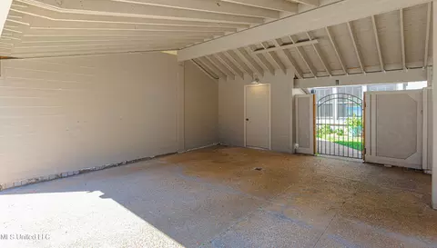 Exterior - 71 Breakers Ln, Ridgeland, MS 39157 photo 12 of 18