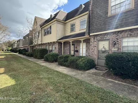 413 Kahler St #15, Gulfport, MS 39507