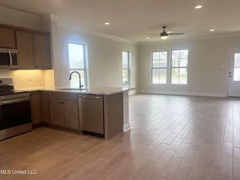 Living - 11 Bear Point Way, Long Beach, MS 39560 photo 1 of 2