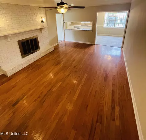 107 N Temple Rd, Natchez, MS 39120 photo 4