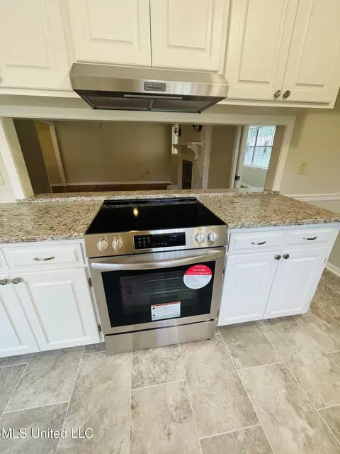 107 N Temple Rd, Natchez, MS 39120 photo 8