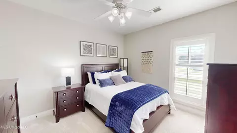 Bedroom - 2922 Grove Meadows Dr, Nesbit, MS 38651 photo 4 of 6