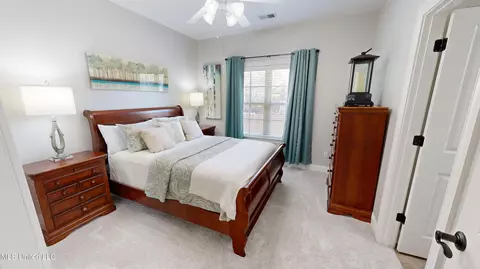 Bedroom - 2922 Grove Meadows Dr, Nesbit, MS 38651 photo 5 of 6