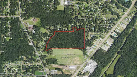 Redwing Avenue, Kosciusko, MS 39090