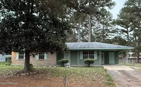 220 Lemly Ave, Jackson, MS 39209