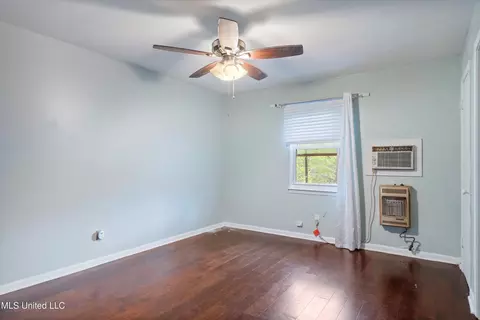 Bedroom - 6375 Arkabutla Rd, Coldwater, MS 38618 photo 5 of 6