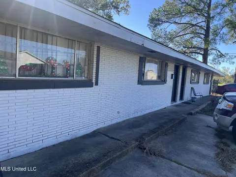 204 Hartfield St, Jackson, MS 39216 photo 2
