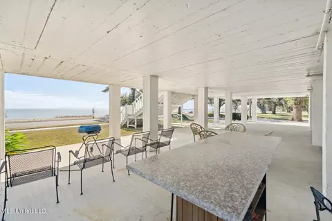 Exterior - 839 E Beach Blvd, Long Beach, MS 39560 photo 8 of 10