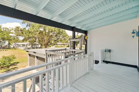 Exterior - 839 E Beach Blvd, Long Beach, MS 39560 photo 10 of 10