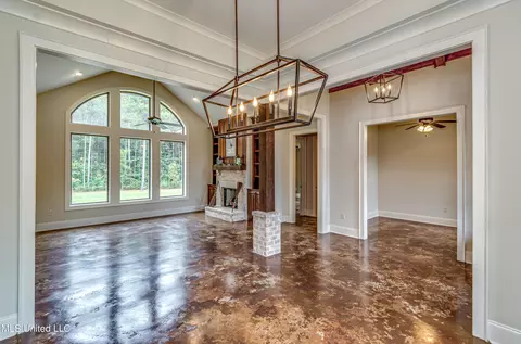 Living - 261 Millville Rd, Canton, MS 39046 photo 1 of 5