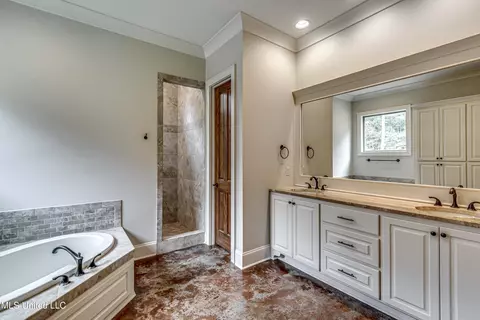 Bath - 261 Millville Rd, Canton, MS 39046 photo 5 of 7
