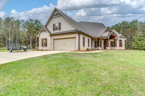 Exterior - 261 Millville Rd, Canton, MS 39046 photo 7 of 15