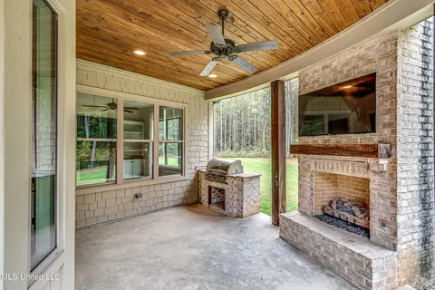 Exterior - 261 Millville Rd, Canton, MS 39046 photo 10 of 15