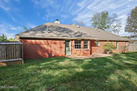 Exterior - 640 Byram Meadows Dr, Byram, MS 39272 photo 4 of 5