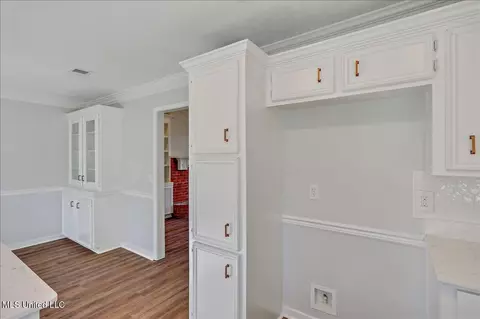 Entry Way - 640 Byram Meadows Dr, Byram, MS 39272 photo 1 of 1