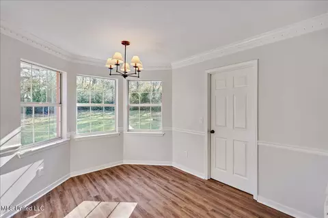 Dining - 640 Byram Meadows Dr, Byram, MS 39272 photo 1 of 1