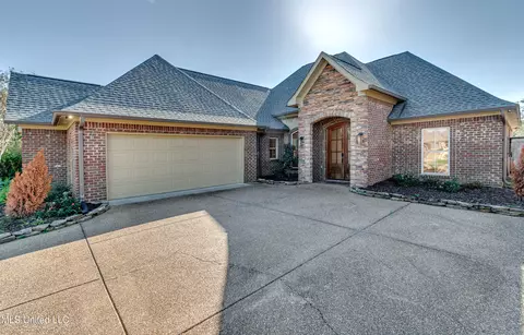 Exterior - 128 Amethyst Ln, Brandon, MS 39047 photo 2 of 13
