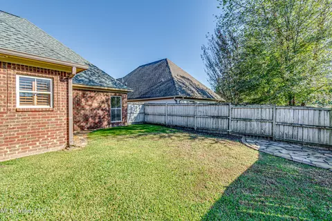 Exterior - 128 Amethyst Ln, Brandon, MS 39047 photo 11 of 13