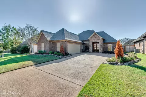 128 Amethyst Ln, Brandon, MS 39047