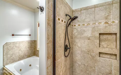 Bath - 128 Amethyst Ln, Brandon, MS 39047 photo 1 of 7