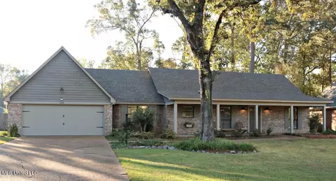 508 Pelahatchie Shore Dr, Brandon, MS 39047