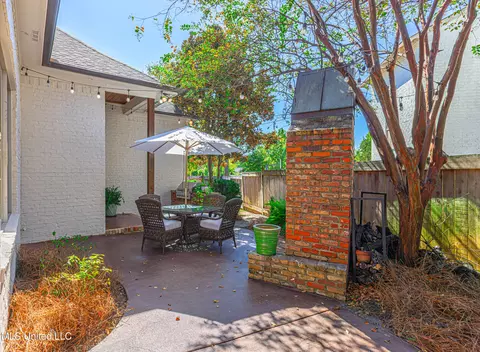 Exterior - 102 Vinca Dr, Madison, MS 39110 photo 9 of 12