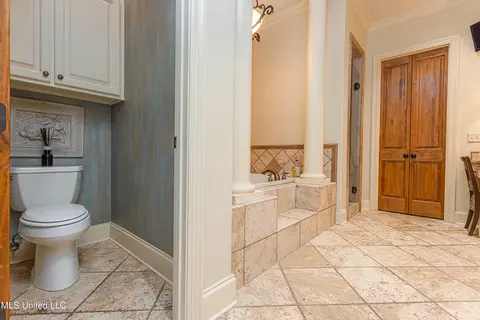 Bath - 102 Vinca Dr, Madison, MS 39110 photo 4 of 5