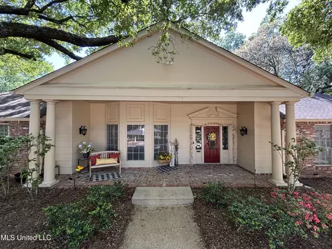 Exterior - 5365 River Thames Rd, Jackson, MS 39211 photo 4 of 14